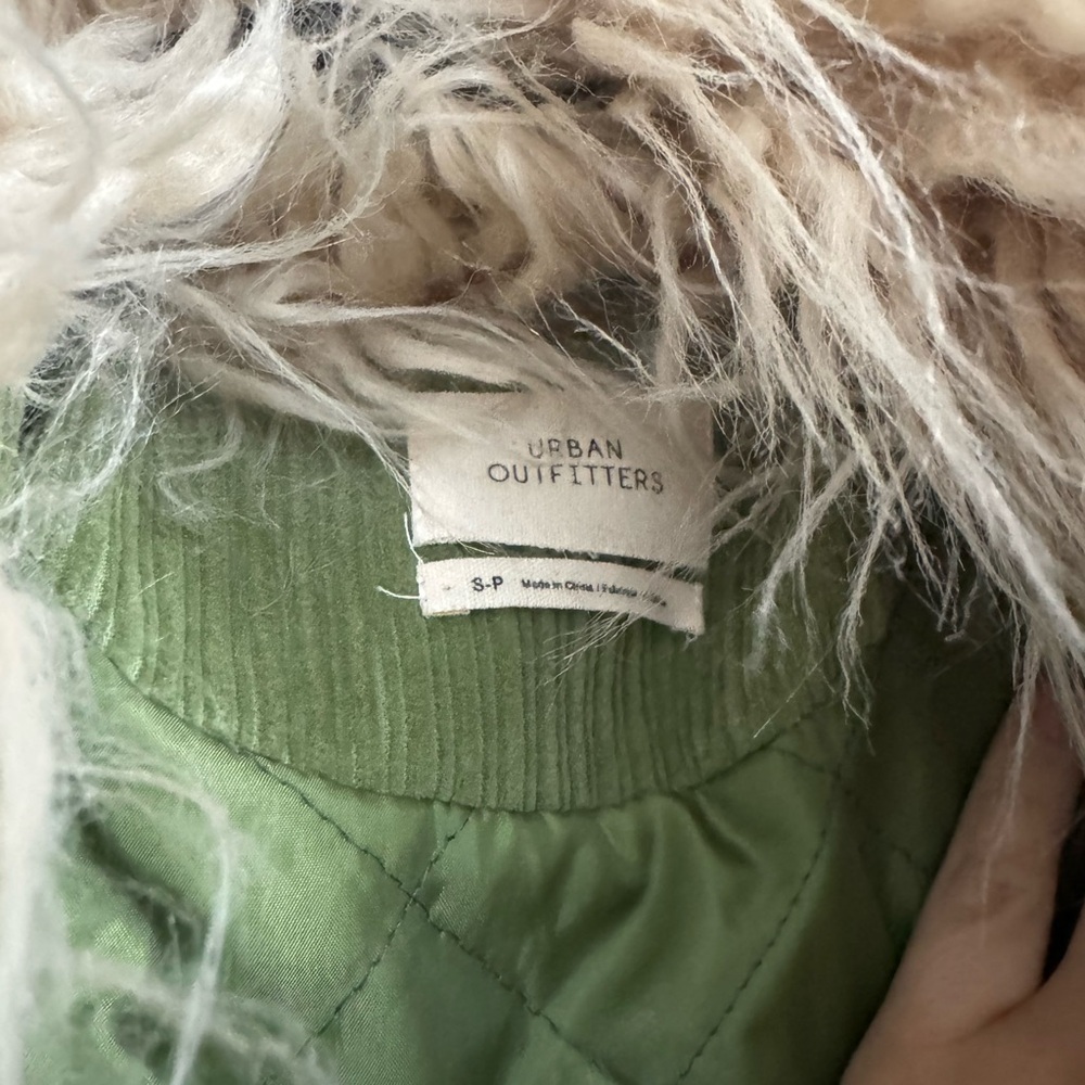 Urban Outfitters Green Jacket with Cream Faux Fur - Picture 6 of 6